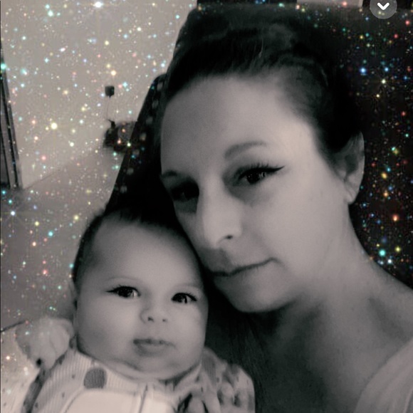 Meet your Posher, Camille - Picture 1 of 1